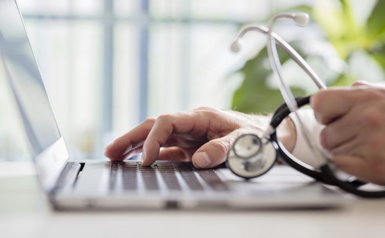 Como fazer a gestão de consultório gastando pouco?