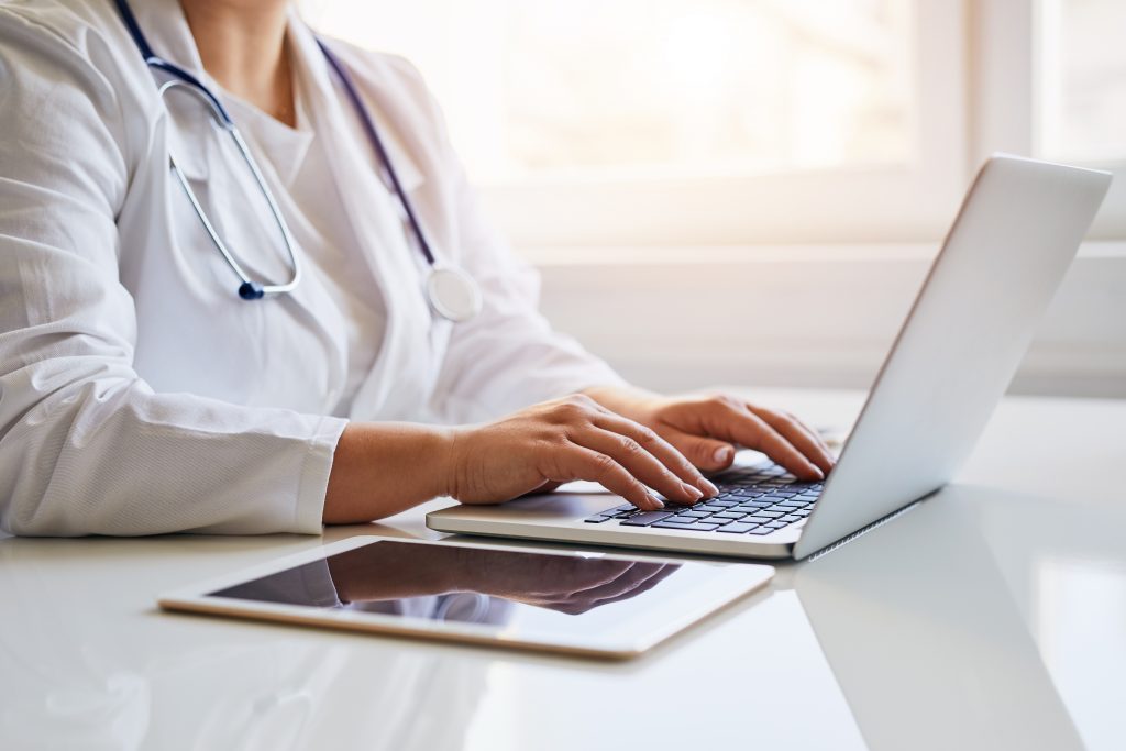 Prontuário eletrônico: agilidade e melhoria no atendimento aos pacientes